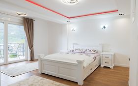 Ema Apartments
